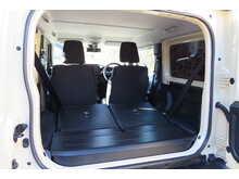 Suzuki Jimny SZ5 Turbo 