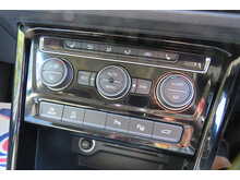 Volkswagen Touran Sel Tsi Bluemotion Technology Dsg 