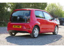 Volkswagen Up High Up bluemotion Technology 