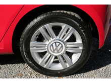Volkswagen Up High Up bluemotion Technology 
