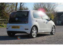 Volkswagen Up High Up Bluemotion Technology 