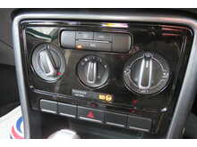 Volkswagen Beetle Design Tsi Dsg 