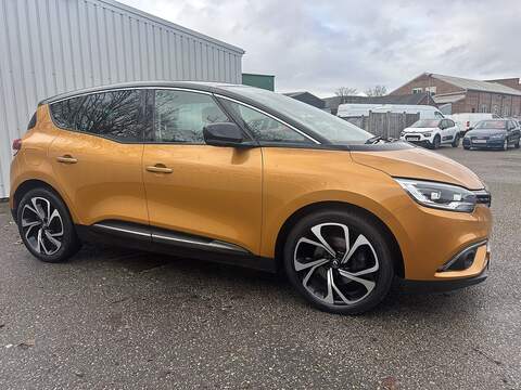 Renault Scenic TCe Signature Nav - U28579