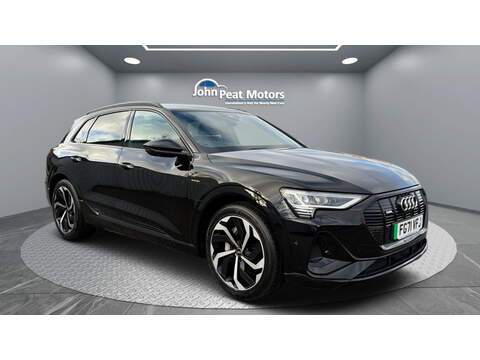 Audi e-tron Black Edition - U29014
