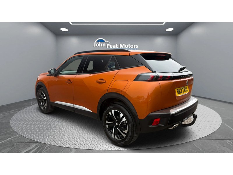 Peugeot 2008 PureTech Allure Premium + - U29138