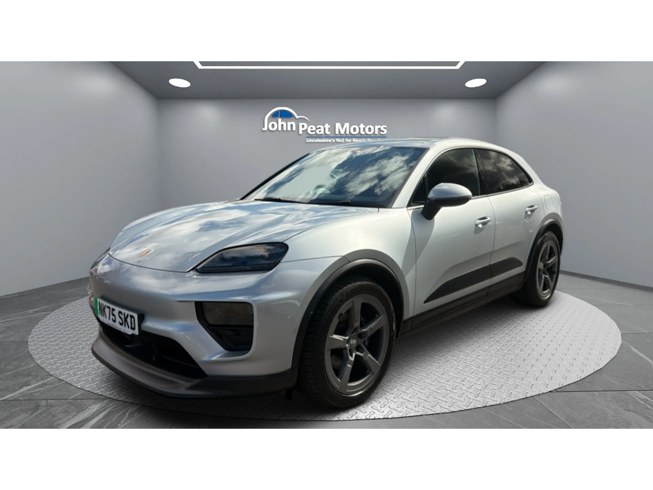 2025 Porsche Macan