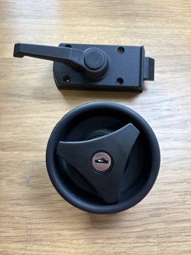 Universal Lock Type 1 (Right Hand)