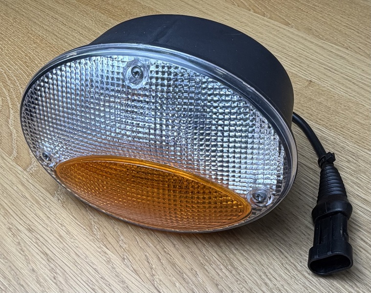 Cl &amp; Roller Team Rear Oval Light - White/Amber Image 3