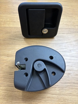 FAP M1 Internal Lock Type 1 - Black (2 Plastic Lugs On Lever)