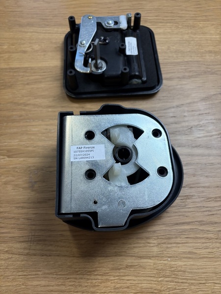FAP M1 Internal Lock Type 1 - Black (2 Plastic Lugs On Lever) Image 2