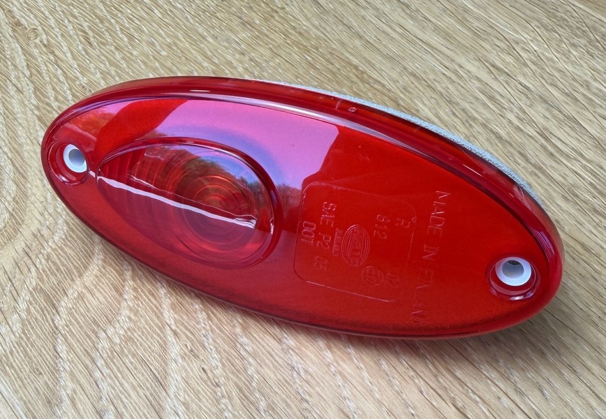 Hella Red Marker Light Image 1