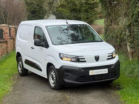 Peugeot Partner 650 Adventure Petrol Manual Euro 4 (70 ps)