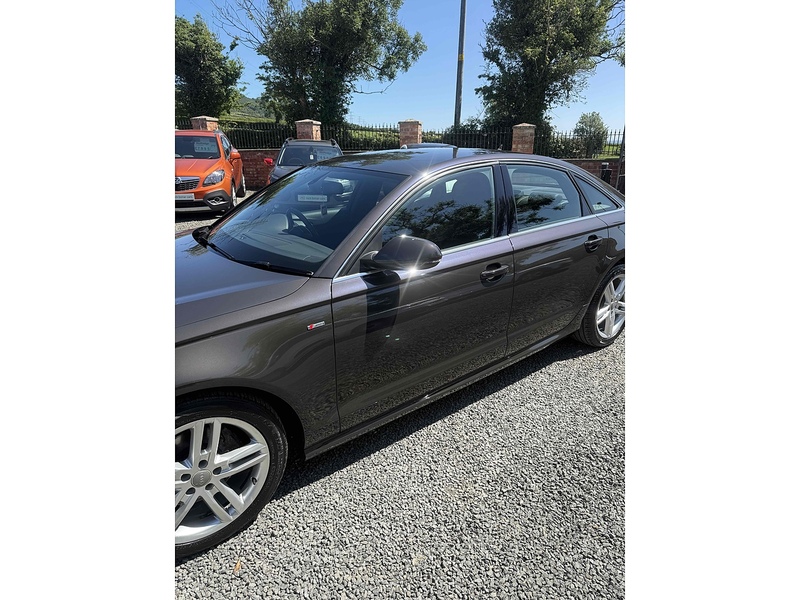 Audi A6 Saloon TDI S line - U107