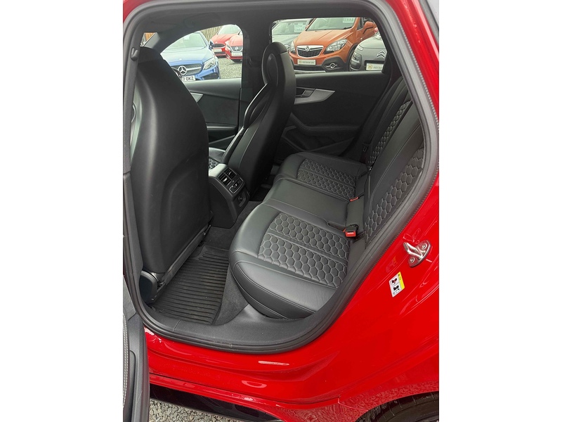 Audi RS4 Avant TFSI V6 - U3497