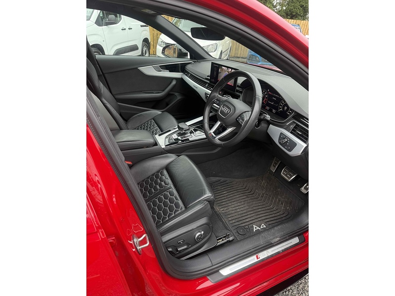 Audi RS4 Avant TFSI V6 - U3497