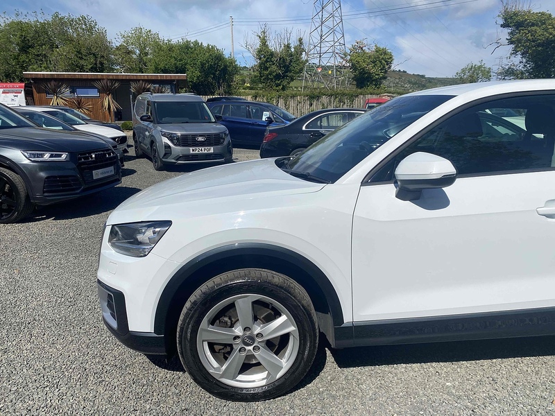Audi Q2 TDI Sport - U3676