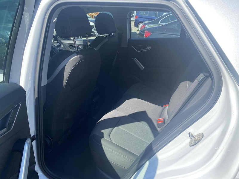 Audi Q2 TDI Sport - U3676