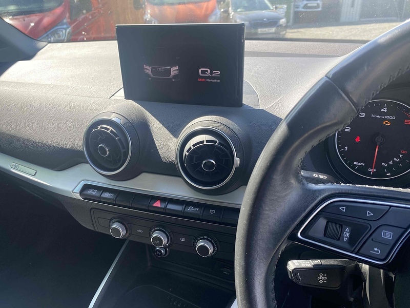 Audi Q2 TDI Sport - U3676