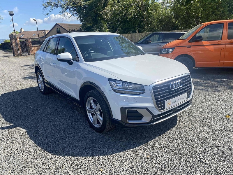 Audi Q2 TDI Sport - U3676