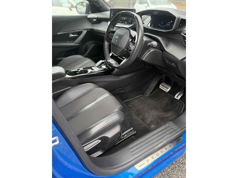 Peugeot E-2008 GT - U3690