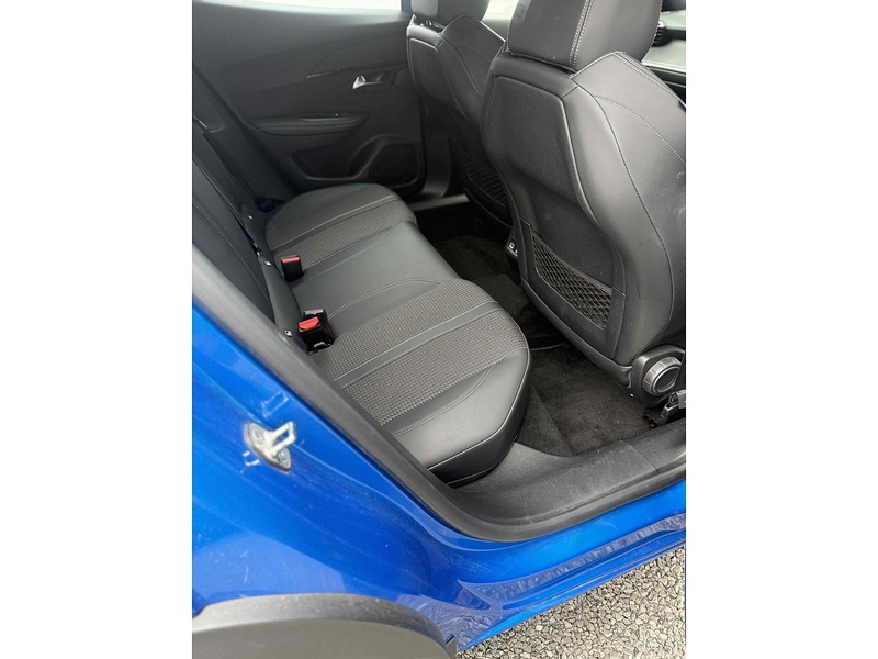 Peugeot E-2008 GT - U3690