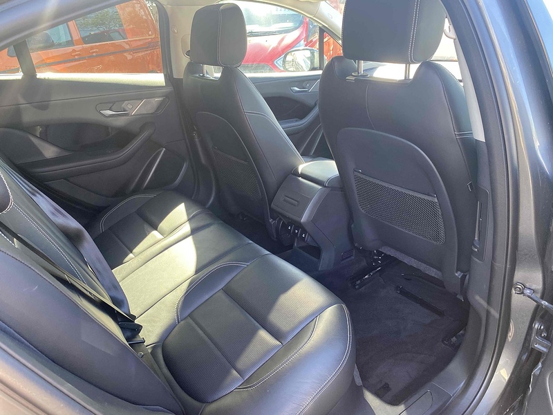 Jaguar I-PACE 400 SE - U3719