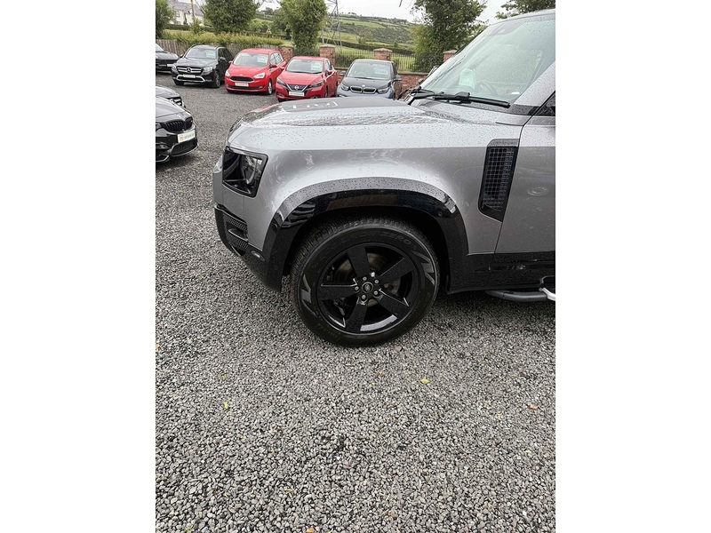 Land Rover Defender 110 D250 MHEV SE - U3727