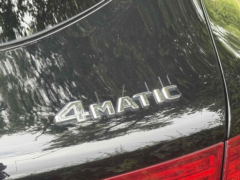 Mercedes-Benz GLC GLC220d SE - U3731