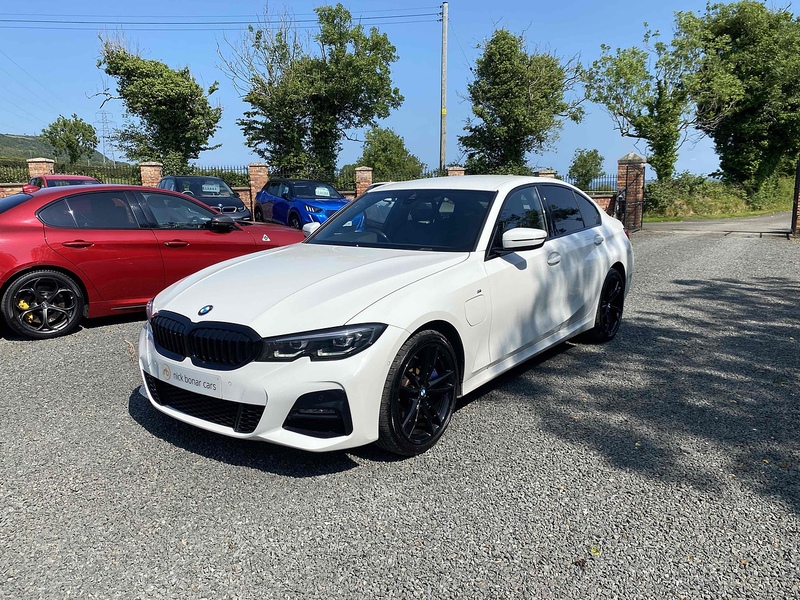 BMW 3 Series 330e M Sport - U3742