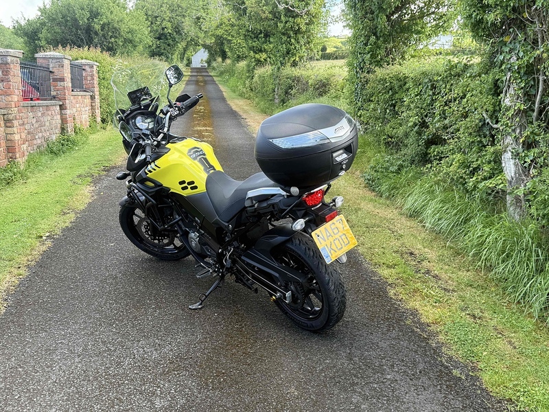 Suzuki V-Strom 650  - U4002