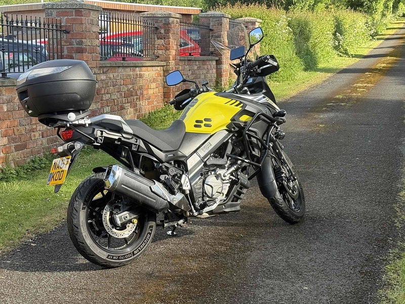 Suzuki V-Strom 650  - U4002