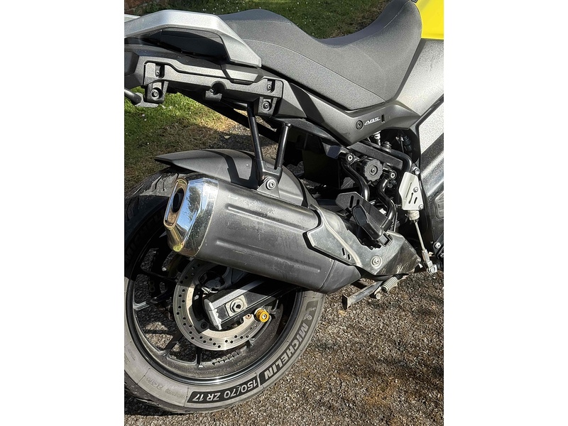 Suzuki V-Strom 650  - U4002