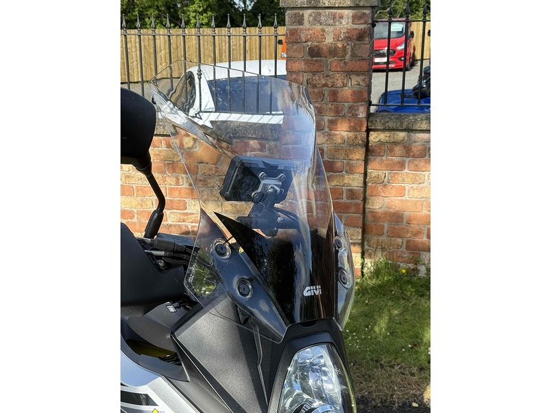 Suzuki V-Strom 650  - U4002