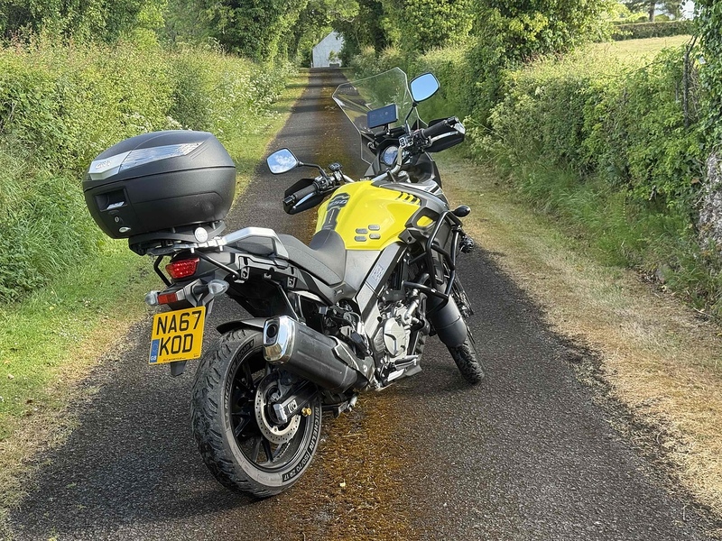 Suzuki V-Strom 650  - U4002