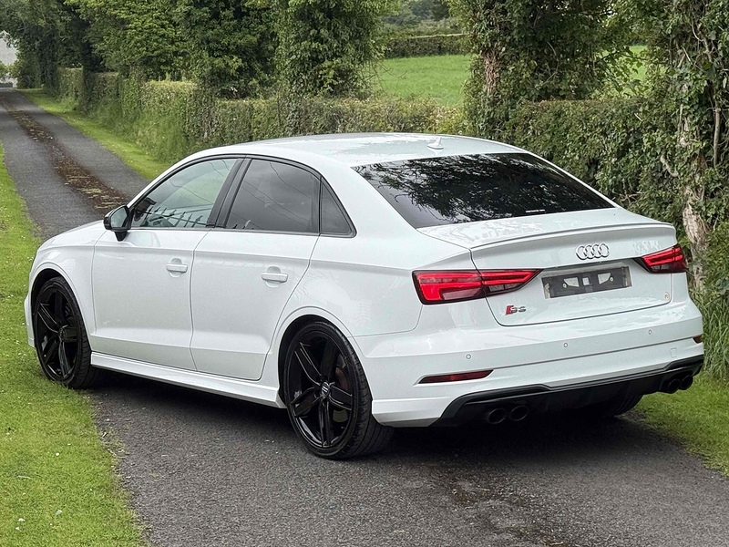 Audi S3 TFSI Black Edition - U4018