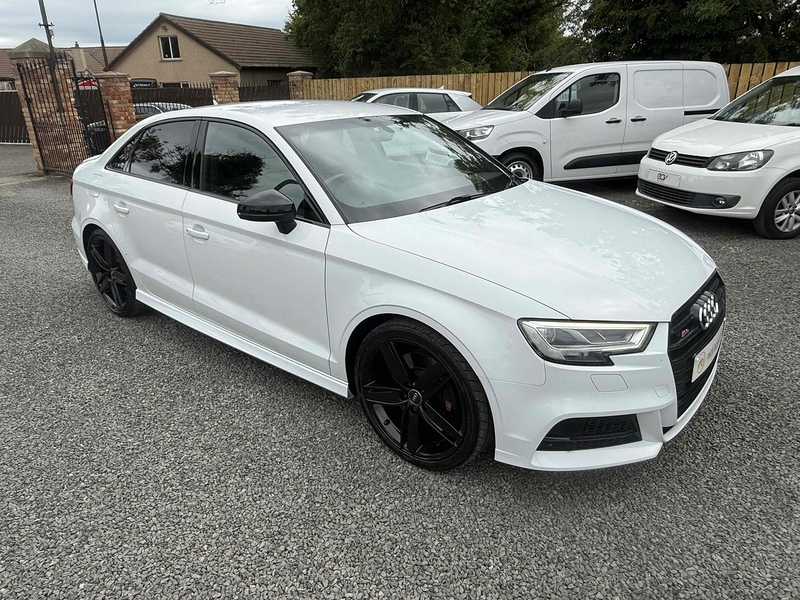 Audi S3 TFSI Black Edition - U4018