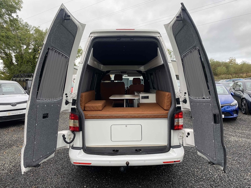 Volkswagen Transporter TDI BlueMotion Elite Edition Camper - U4041