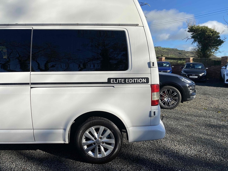 Volkswagen Transporter TDI BlueMotion Elite Edition Camper - U4041