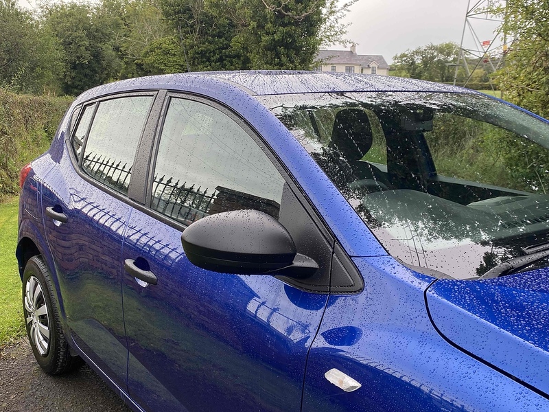 Dacia Sandero SCe Essential - U4049