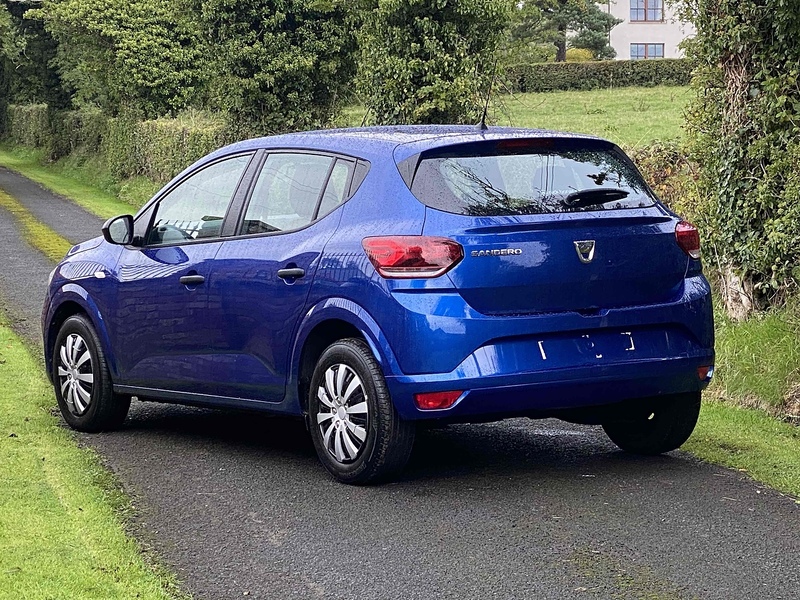 Dacia Sandero SCe Essential - U4049