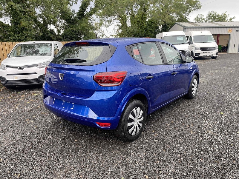 Dacia Sandero SCe Essential - U4049