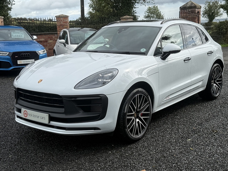 Porsche Macan T V6 GTS - U4050