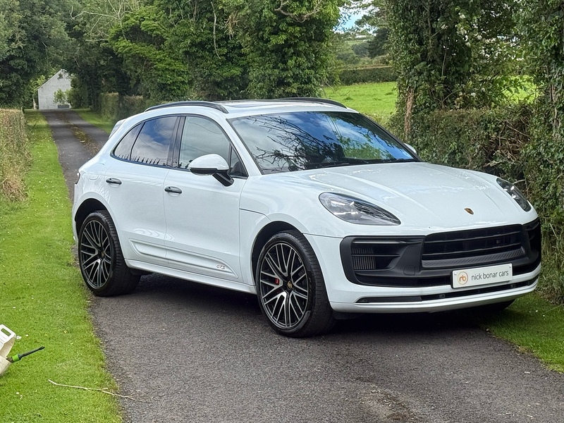 Porsche Macan T V6 GTS - U4050