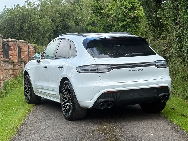 Porsche Macan T V6 GTS - U4050