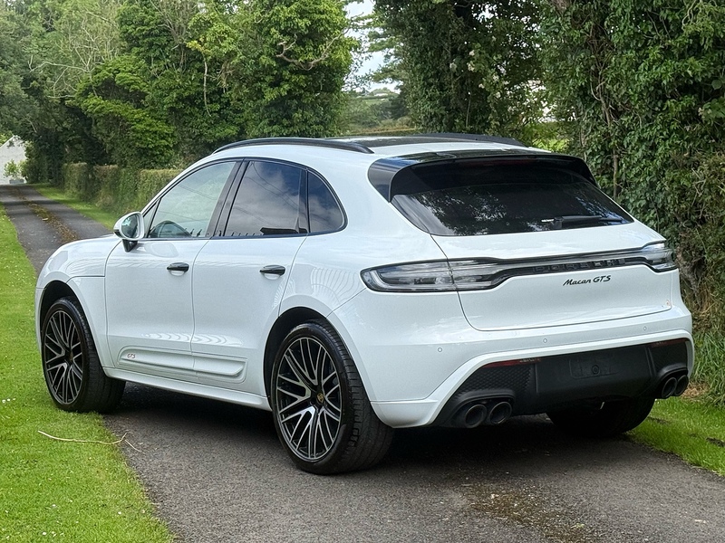 Porsche Macan T V6 GTS - U4050