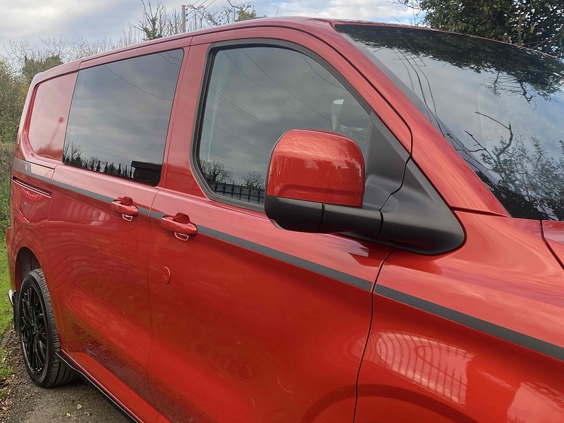 Ford Transit Custom 320 EcoBlue Limited - U4052