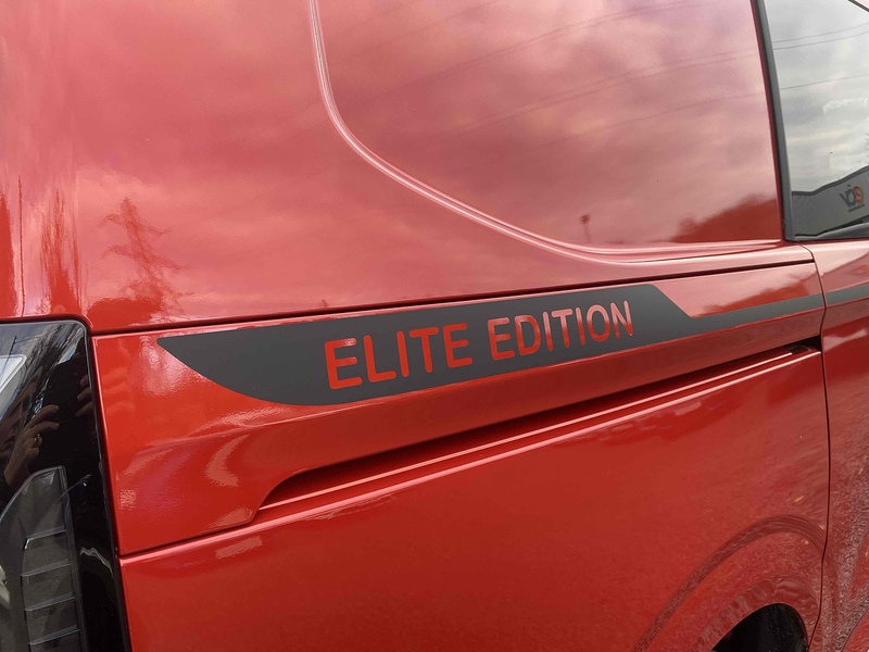 Ford Transit Custom 320 EcoBlue Limited - U4052