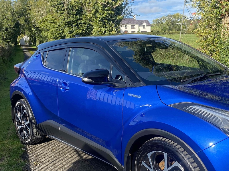 Toyota C-HR VVT-h Dynamic - U4061