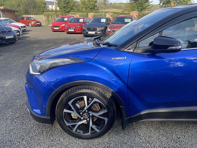 Toyota C-HR VVT-h Dynamic - U4061