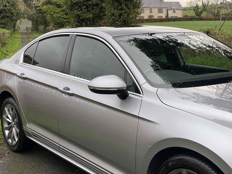 Volkswagen Passat TSI R-Line - U4075